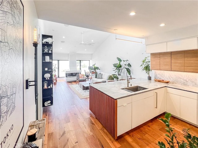 200 Paris Ln Unit 315, Newport Beach, CA 92663 - photo 5