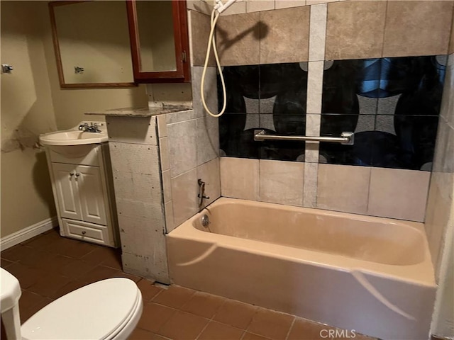 196 Meadow Ln, Crestline, CA 92322 - bathroom featuring tile patterned floors, vanity, and bathing tub / shower combination