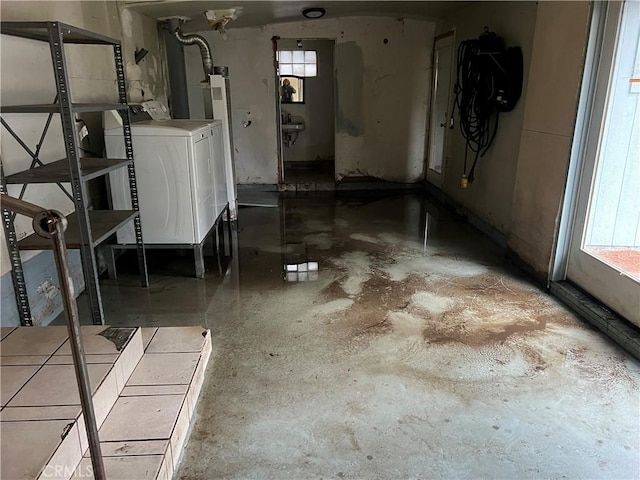 196 Meadow Ln, Crestline, CA 92322 - garage with independent washer and dryer