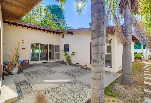 27909 Alaflora Dr, Rancho Palos Verdes, CA 90275 - back of house featuring stucco siding and a patio