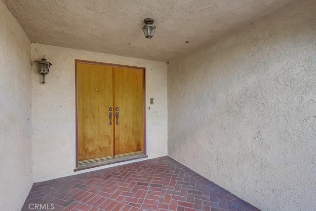 27909 Alaflora Dr, Rancho Palos Verdes, CA 90275 - view of exterior entry featuring stucco siding
