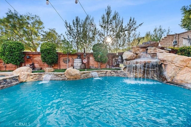 22517 Skipping Stone Dr, Saugus, CA 91350 - view of swimming pool with a fenced backyard and an in-ground hot tub