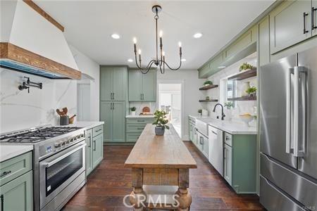 2111 S Bronson Ave, Los Angeles, CA 90018 - photo 8