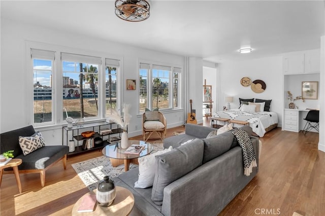 360 W Ocean Blvd Unit 402, Long Beach, CA 90802 - living room featuring wood finished floors and baseboards