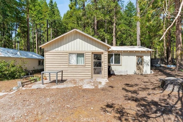 930 Davis Place Rd, Mount Shasta, CA 96067 - view of front facade