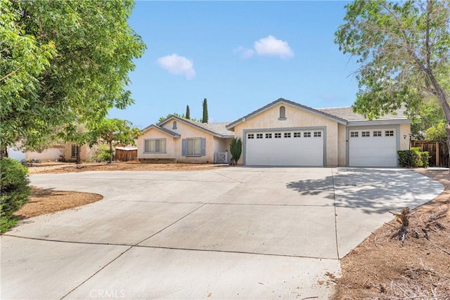 16229 Lake View Ln, Apple Valley, CA 92307 - photo 1