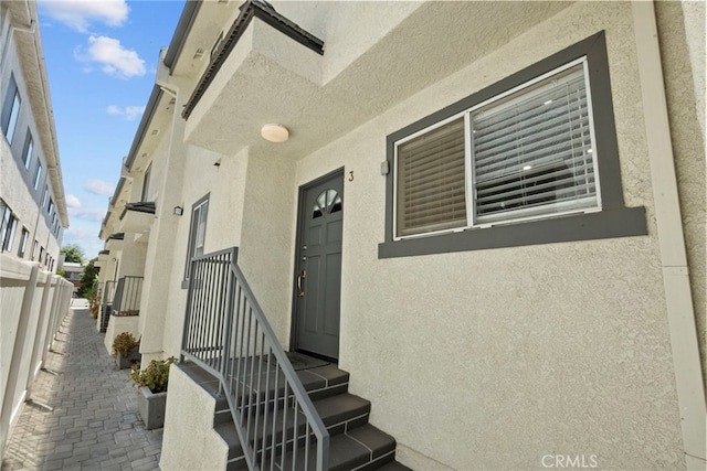 5230 Zelzah Ave Unit 3, Encino, CA 91316 - view of exterior entry with stucco siding