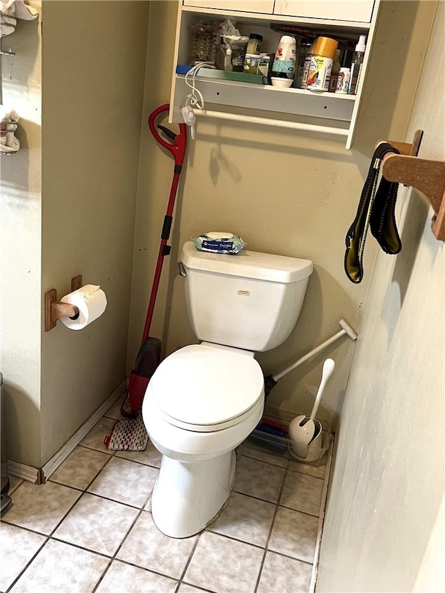 1061 N Perris Blvd, Perris, CA 92571 - half bath featuring tile patterned floors
