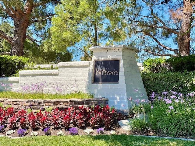 45211 Tioga St, Temecula, CA 92592 - view of community sign
