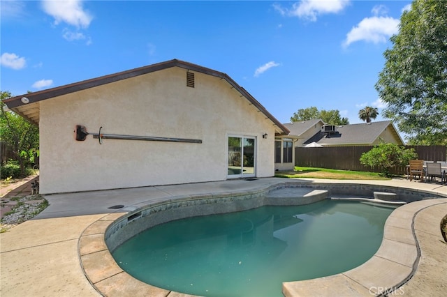 2837 Don Goodwin Dr, Riverside, CA 92507 - view of pool with a fenced backyard and a patio