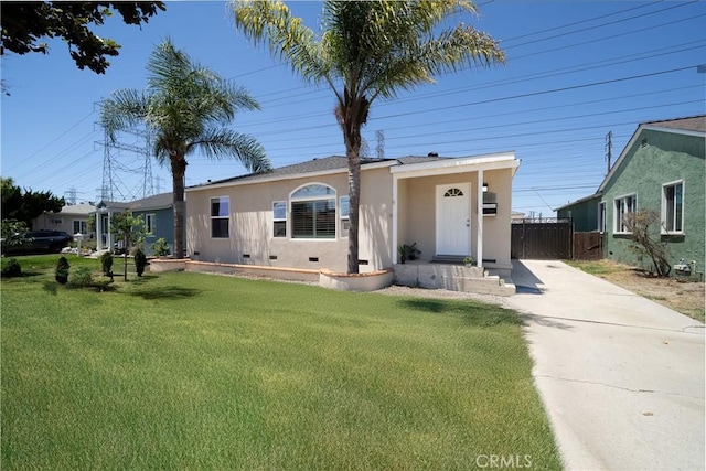 4425 Ashworth St, Lakewood, CA 90712 - single story home with stucco siding, concrete driveway, and crawl space