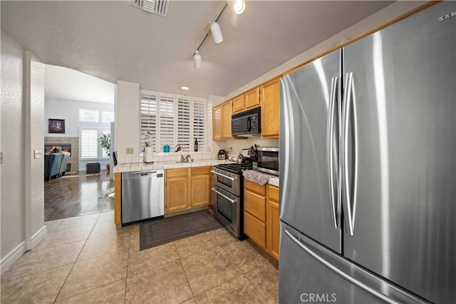 38736 Elder Creek Ct, Palmdale, CA 93551 - photo 7