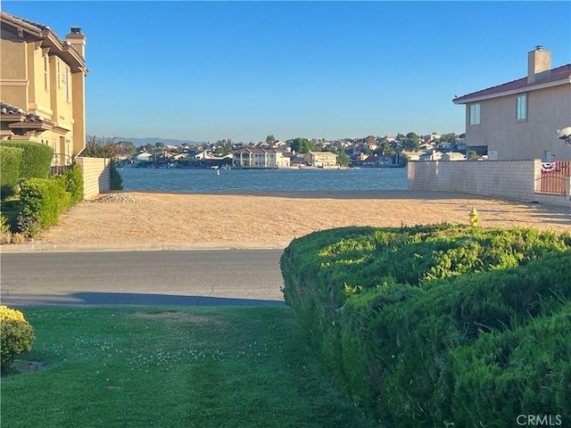 17980 Lakeview Dr, Victorville, CA 92395 - photo 2
