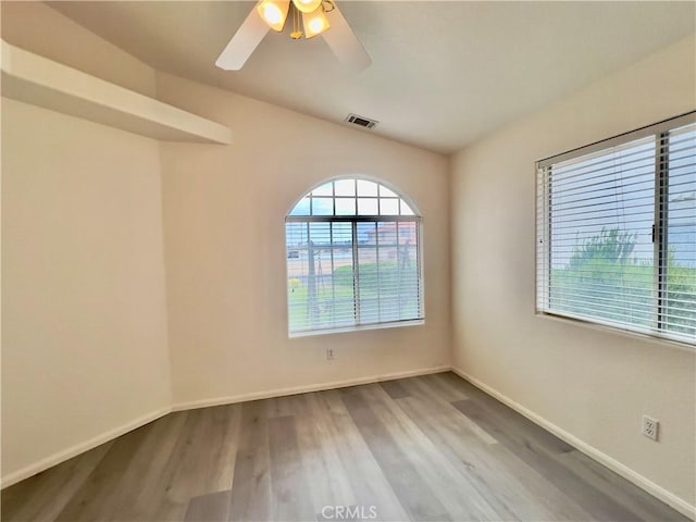 17980 Lakeview Dr, Victorville, CA 92395 - photo 4