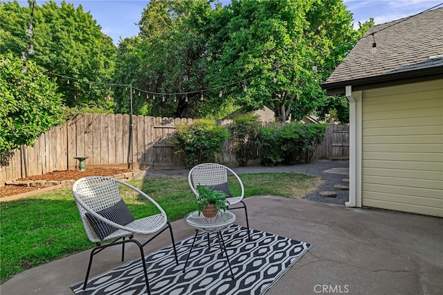 812 Collindale Ct, Chico, CA 95926 - fenced backyard featuring a patio