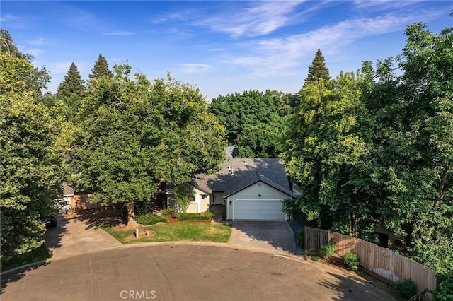 812 Collindale Ct, Chico, CA 95926 - view of front facade with driveway
