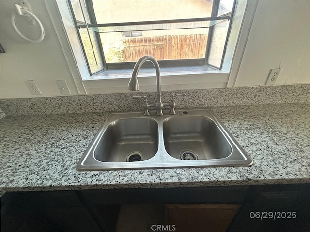 467 Stanford Dr, Barstow, CA 92311 - kitchen view of a sink