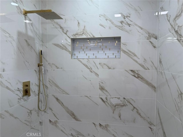 817 Orange Grove Ave, Colton, CA 92324 - detailed view of a tile shower