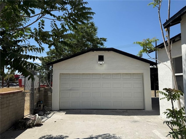 817 Orange Grove Ave, Colton, CA 92324 - view of detached garage