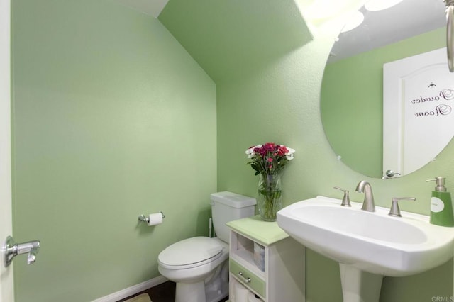 2078 Aviata Rd Unit 70, Chula Vista, CA 91914 - half bath with a sink and toilet