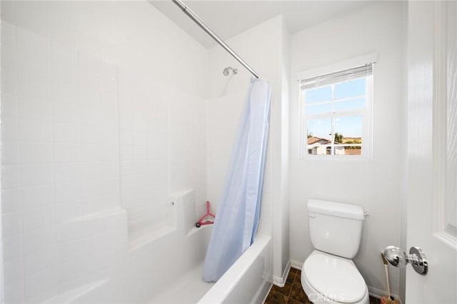 15453 La Casa Dr, Moreno Valley, CA 92555 - bathroom featuring toilet and shower / bathtub combination with curtain