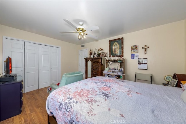 28851 Murrieta Rd, Menifee, CA 92586 - bedroom with wood finished floors, a closet, and ceiling fan