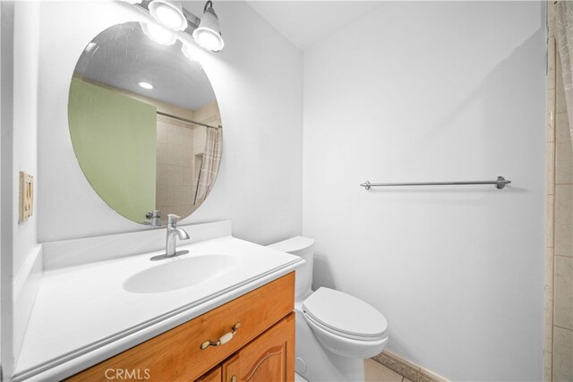 1456 Countrywood Ave Unit 14, Hacienda Heights, CA 91745 - full bath with vanity and a shower with shower curtain