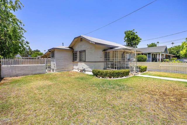 1955 Glen Ave, Pasadena, CA 91103 - view of side of home