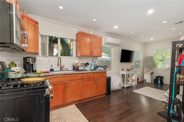 11123 Cumpston St, North Hollywood, CA 91601 - photo 9