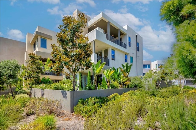 195 Stellar, Irvine, CA 92618 - view of building exterior