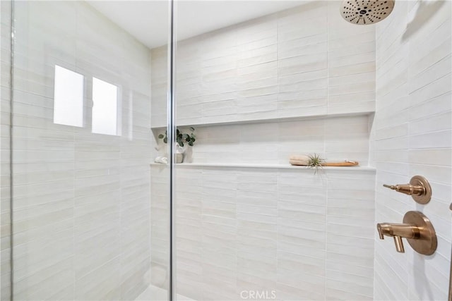 13141 Willamette St, Westminster, CA 92683 - bathroom featuring a tile shower