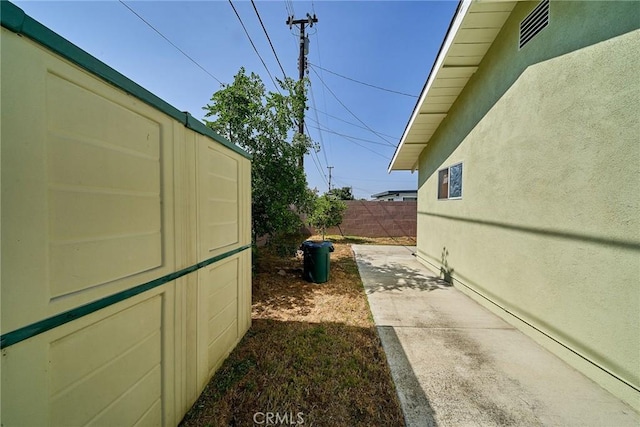 7961 La Corona Way, Buena Park, CA 90620 - view of yard featuring a patio area