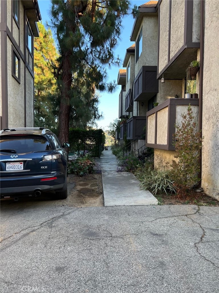 1832 Oak Tree Dr Unit 13, Los Angeles, CA 90041 - view of street