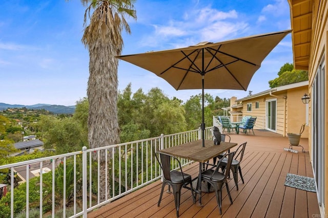 10160 Vista De La Cruz Ln, Mesa, CA 91941 - deck with outdoor dining space