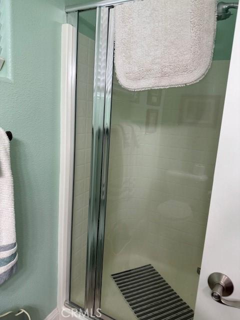 384 Papst Ave, Orland, CA 95963 - full bathroom with a shower stall