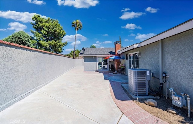 625 Balboa Dr, Corona, CA 92879 - view of patio
