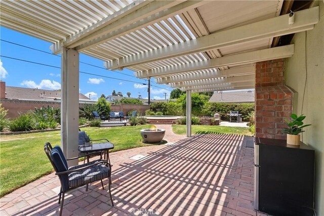 2816 E Alden Pl, Anaheim, CA 92806 - view of patio / terrace with a pergola and area for grilling