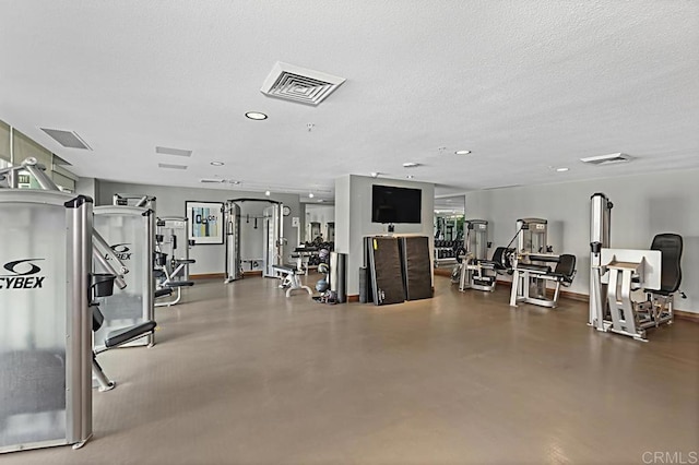 325 7th Ave Unit 609, San Diego, CA 92101 - exercise room with recessed lighting and a textured ceiling