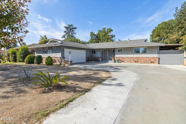 5549 N Del Mar Ave, Fresno, CA 93704 - photo 1
