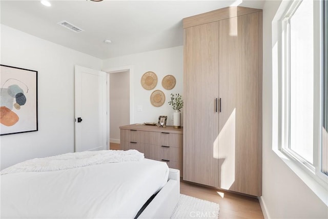 3924 Dublin Ave, Los Angeles, CA 90008 - bedroom with light wood finished floors and baseboards