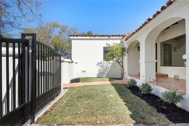3924 Dublin Ave, Los Angeles, CA 90008 - view of green lawn