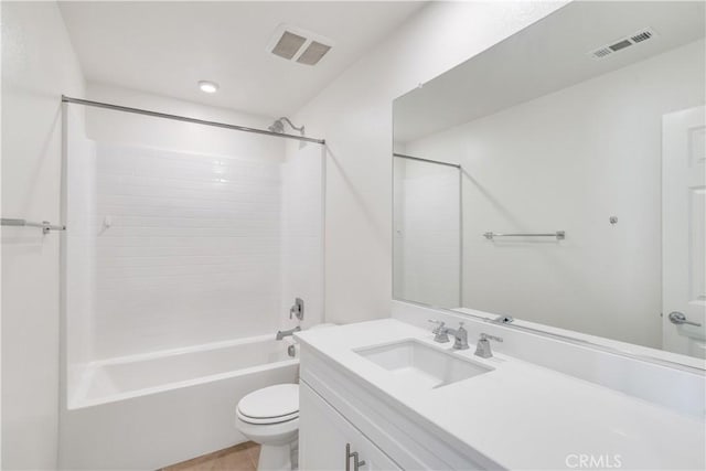 501 Pablo Rd Unit 48, Lake Elsinore, CA 92530 - bathroom featuring vanity and bathing tub / shower combination