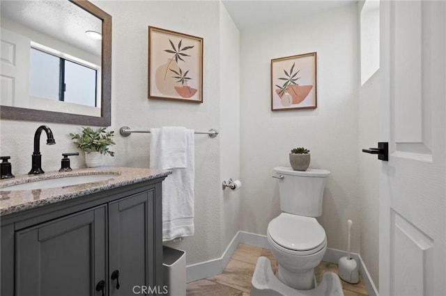 1114 Melrose Ave Unit 3, Glendale, CA 91202 - bathroom with toilet and vanity