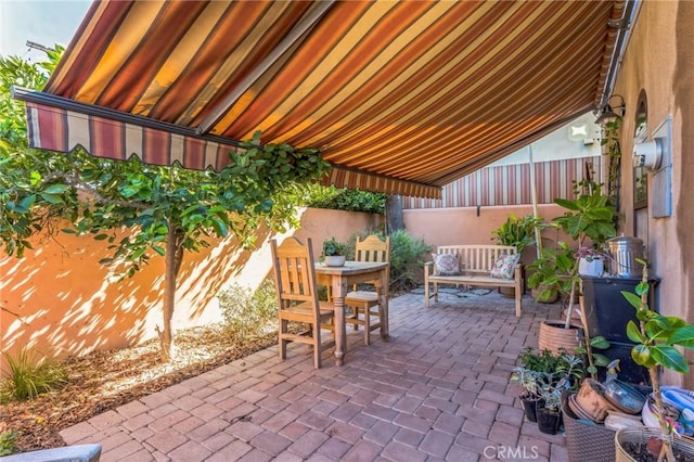 3606 W Chandler Blvd, Burbank, CA 91505 - fenced backyard featuring a patio