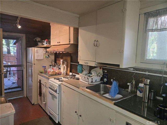 25035 Moon Dr, Crestline, CA 92325 - photo 4