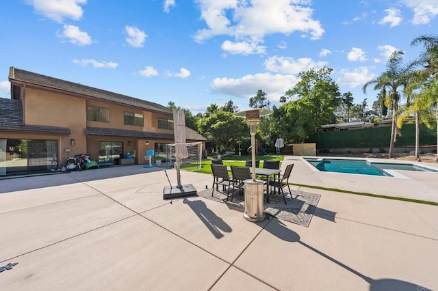 20 Lake Helix Dr, La Mesa, CA 91941 - view of pool with a patio