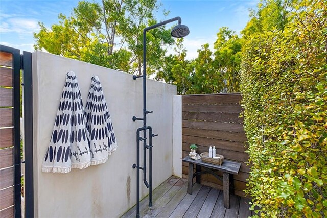 21611 Ocean Vista Dr, Laguna Beach, CA 92651 - view of gate