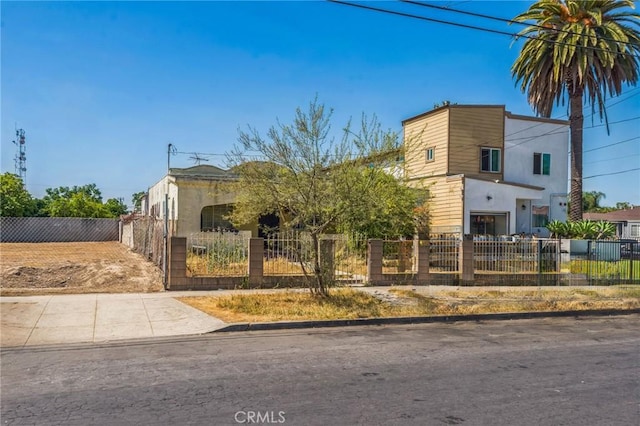 154 W 104th St, Los Angeles, CA 90003 - photo 4