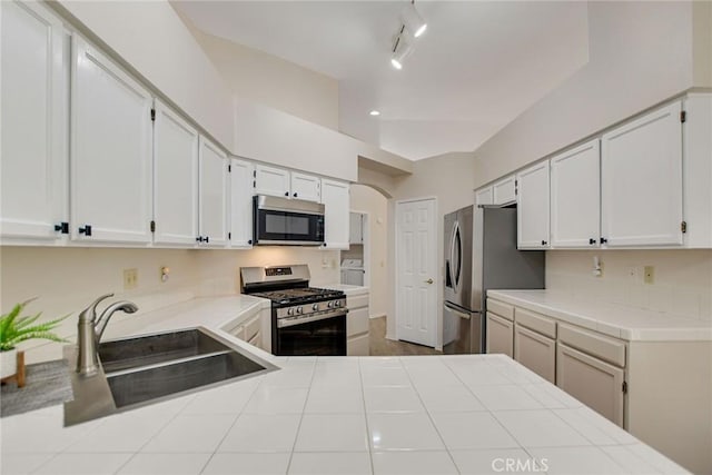 2897 Banyan Tree Ln, Hemet, CA 92545 - photo 14