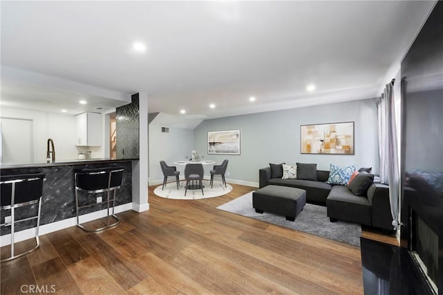 15735 Nordhoff St Unit 16, North Hills, CA 91343 - photo 2